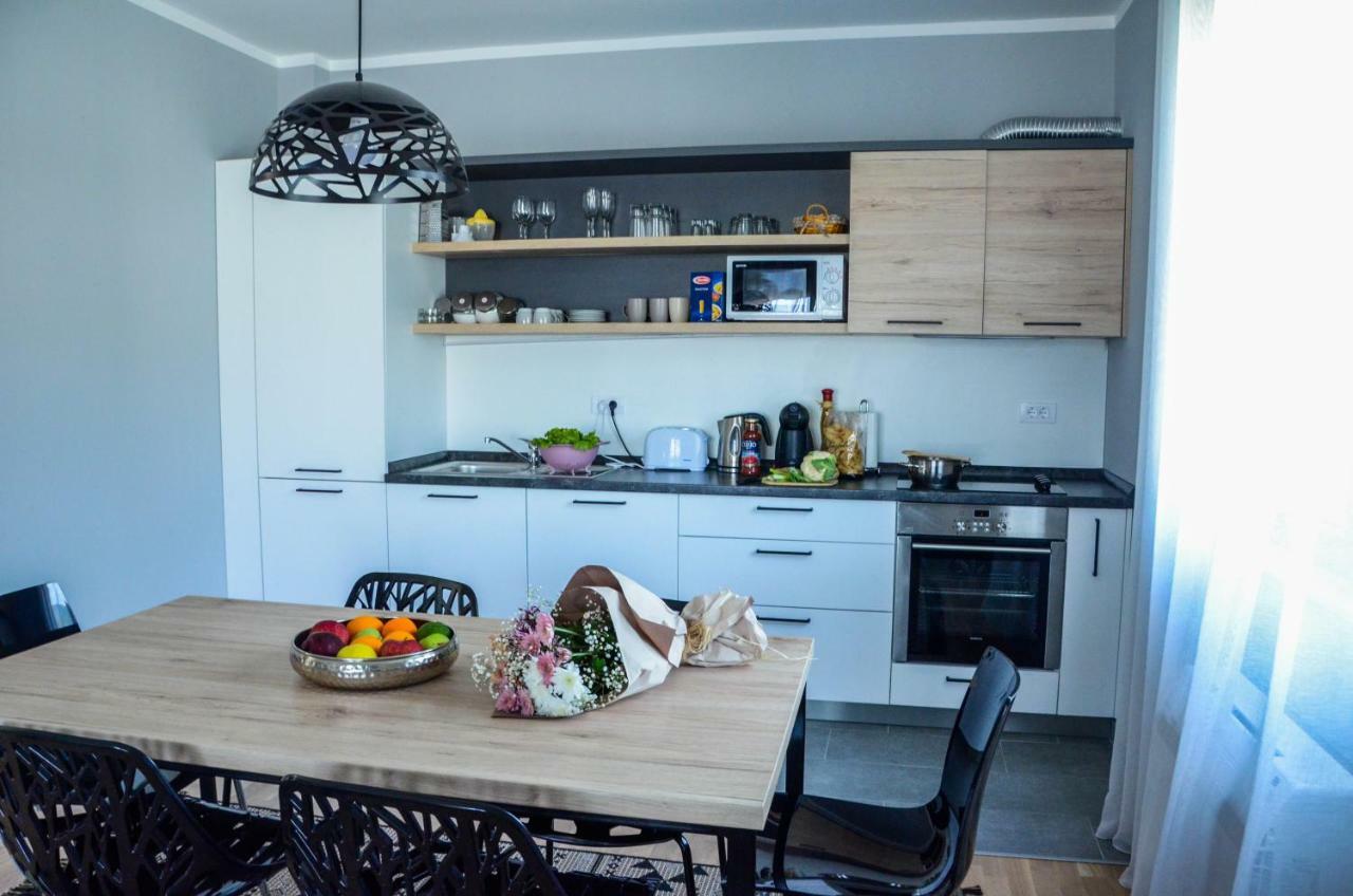 Premium-Designed Apartments Tivat Zewnętrze zdjęcie